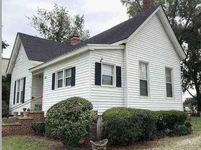 128 Main St — Photo 2