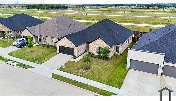 354 Rock Acre Dr — Photo 2