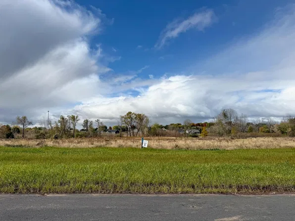 Ridgeway Dr #6, Greenville, WI 54942