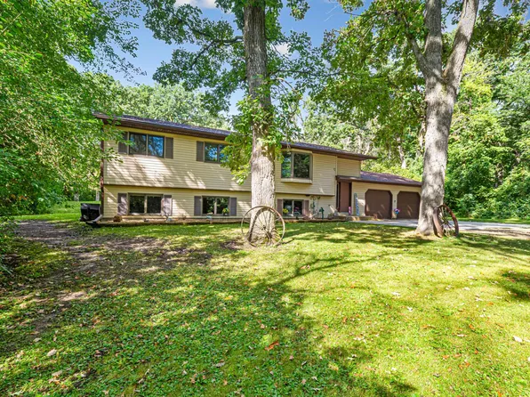 13850 Fox Lake Trl, Faribault, MN 55021