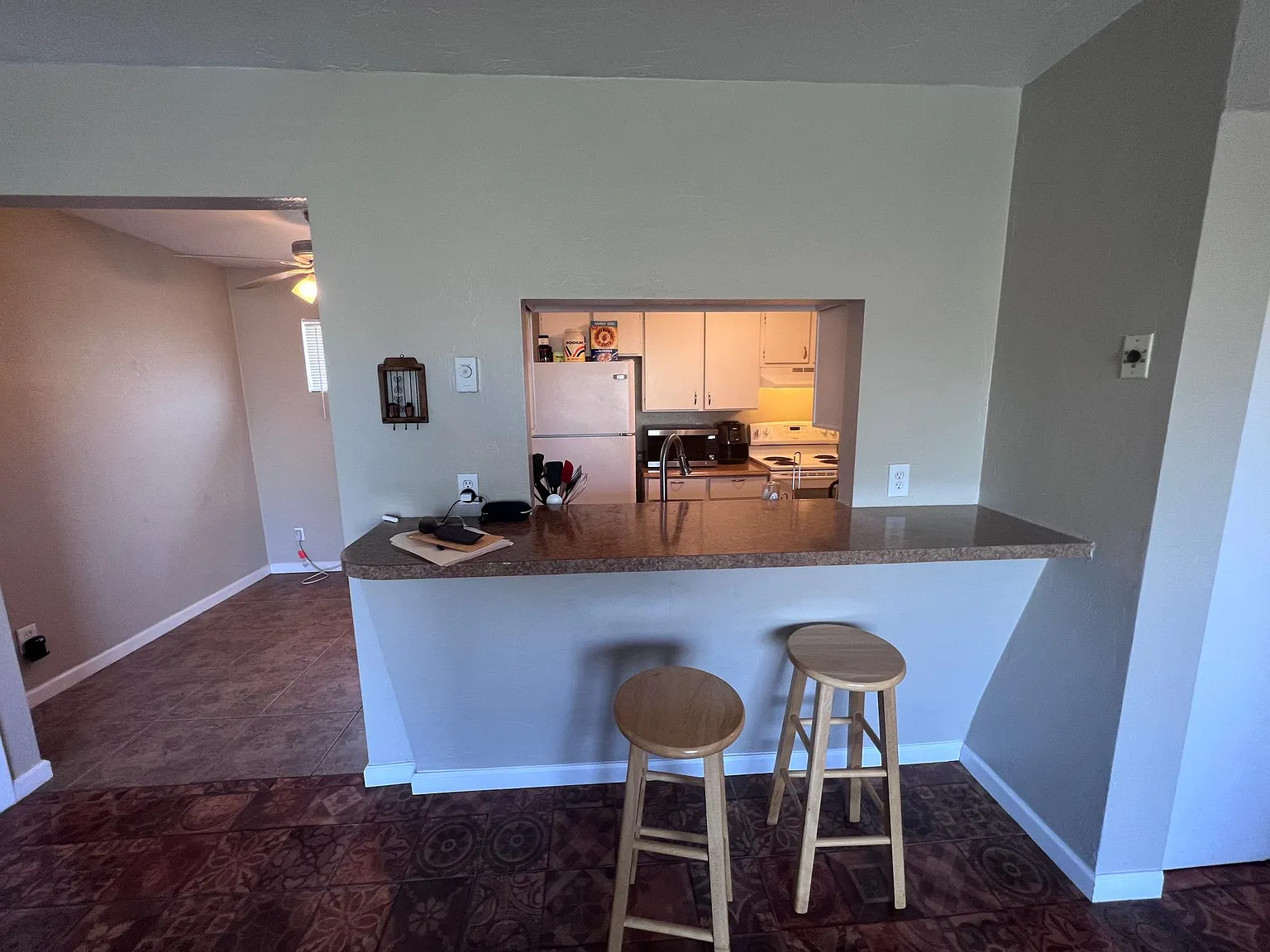 2 bed, 800 sqft, $950 — Photo 3