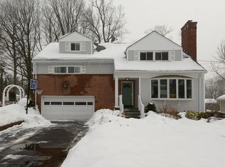 38 Rose Ave, Eastchester, NY 10709