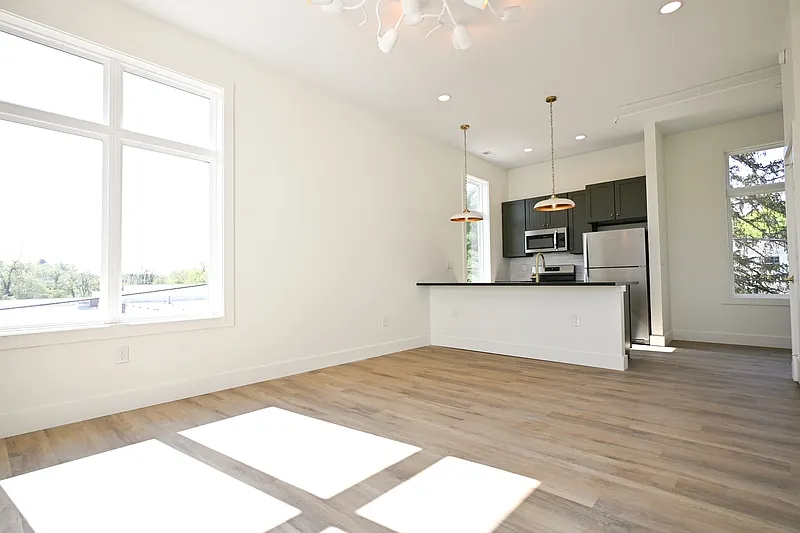 2307 Bedford Ave #8