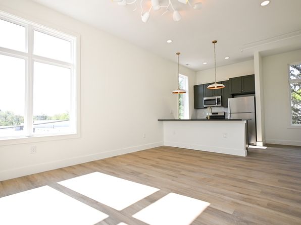 2307 Bedford Ave #8