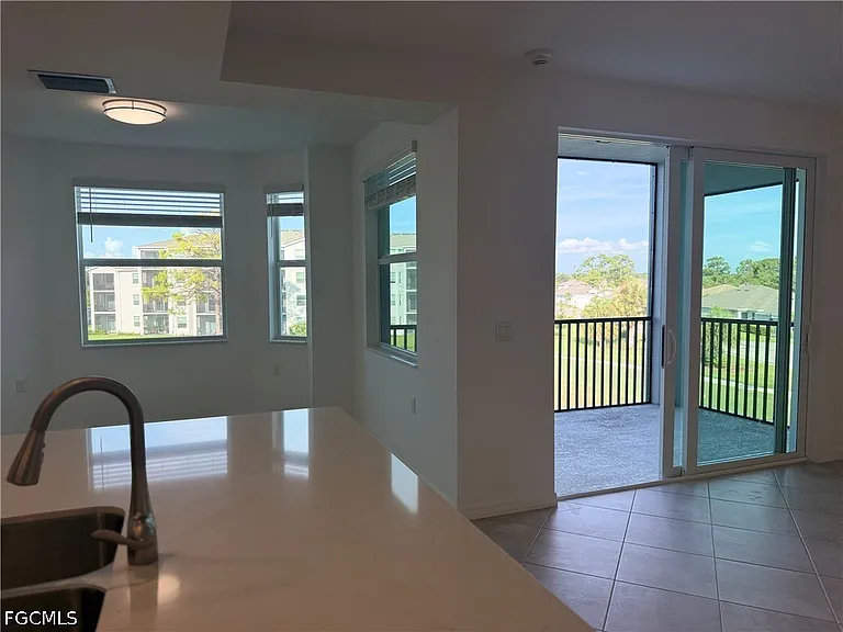 18411 Copperhead Ct N #337 — Photo 26