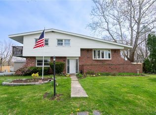 1234 Sunset Cir, Slatington, PA 18080