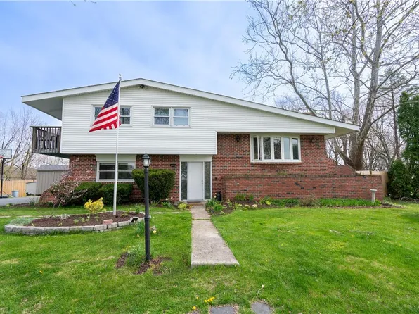 1234 Sunset Cir, Slatington, PA 18080