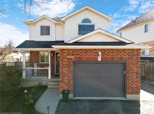3 McCormick Dr, Cambridge, ON N3C4C3