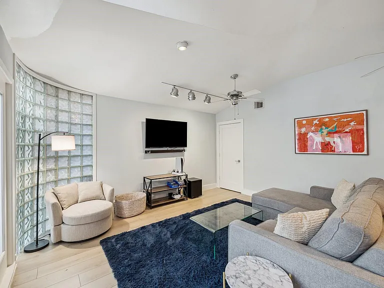 5339 Rutherglenn Dr — Photo 24