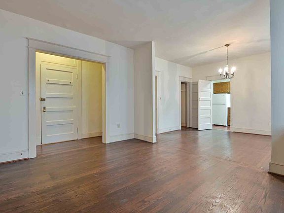 221 Constitution Ave NE-7_10052022