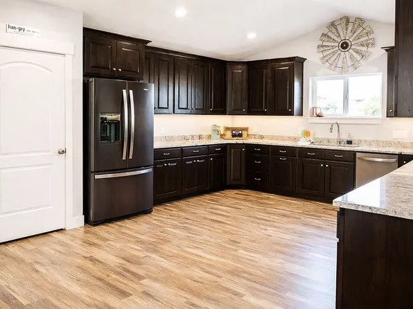 655 S 500 W, Mount Pleasant, UT 84647