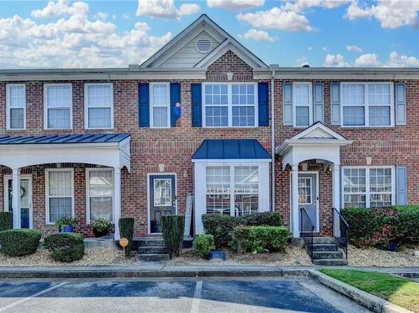 256 Paden Cove Trl, Lawrenceville, GA 30044