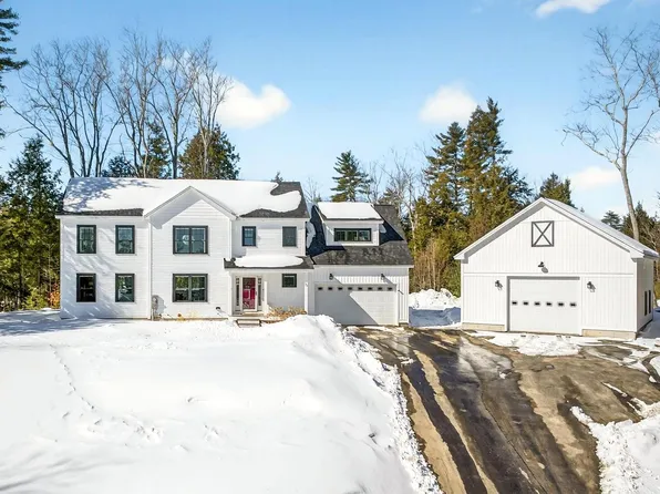 20 Revolution Drive, Windham, ME 04062