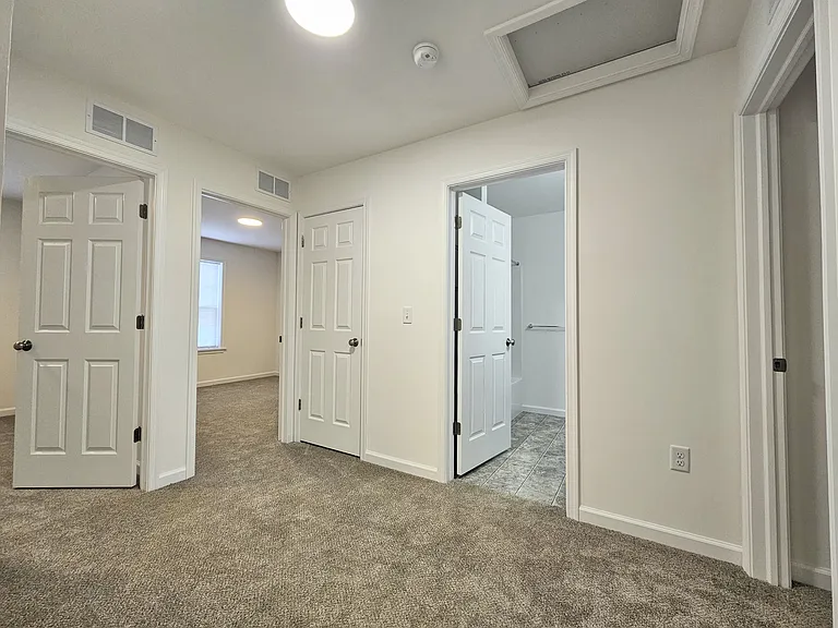 4 Sand St — Photo 16