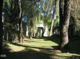 1 Quincy Close, Ridgefield, CT 06877