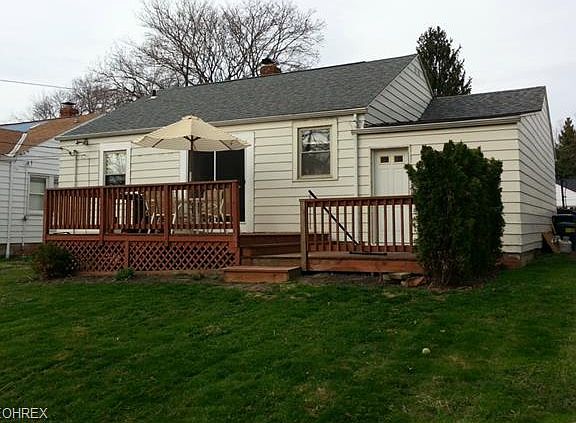3rd image of 1628 Curry Dr