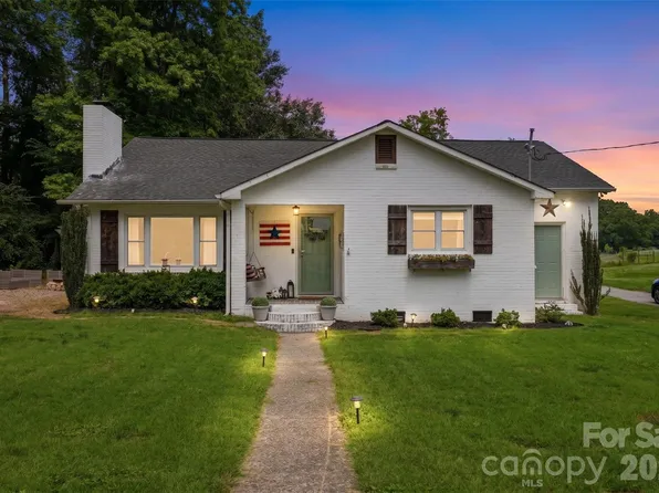 2698 Greenwood Rd, Rock Hill, SC 29730