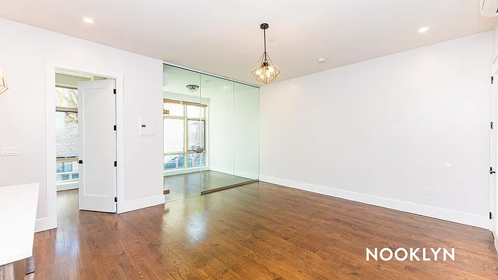 Rented by Nooklyn NYC LLC | media 15