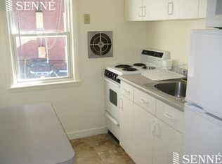 898 Massachusetts Ave APT 4, Cambridge, MA 02139