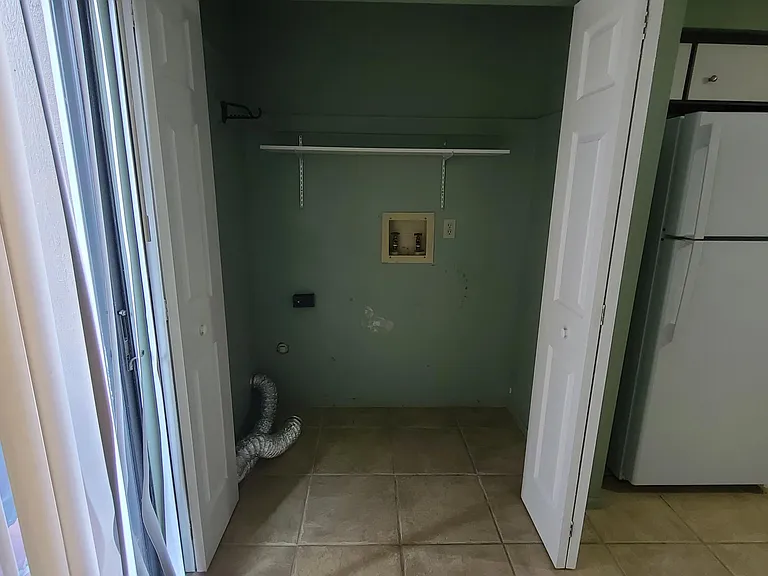 140 Laughing Gull Ct — Photo 5