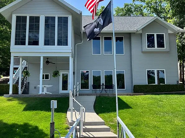 233 Old Blacksmith Ln, Gravois Mills, MO 65037