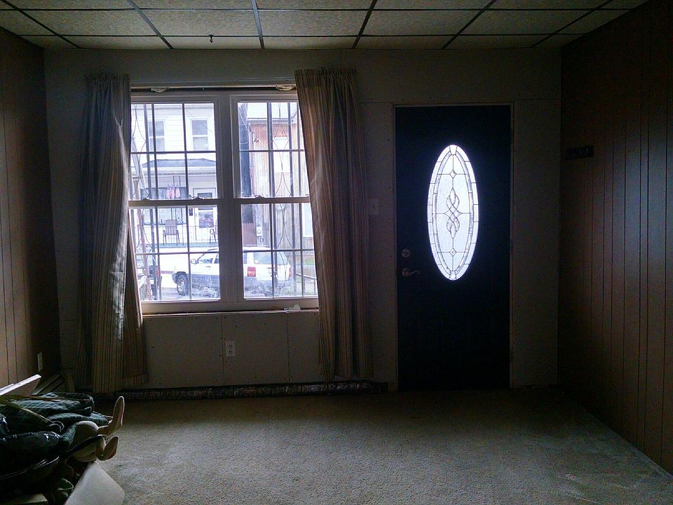 1st image of 319 S Beech St
