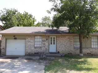 1622 Spring Lake Dr, Mesquite, TX 75149