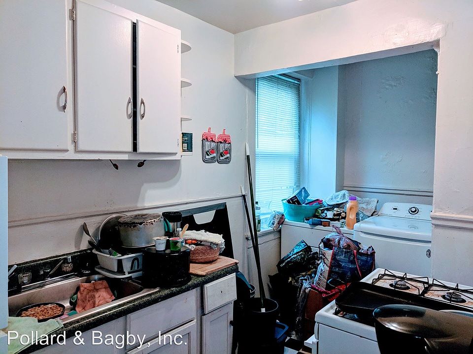 1st image of 106 N Dooley Ave APT 01