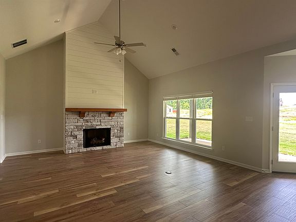 2nd image of 147 Merino Dr