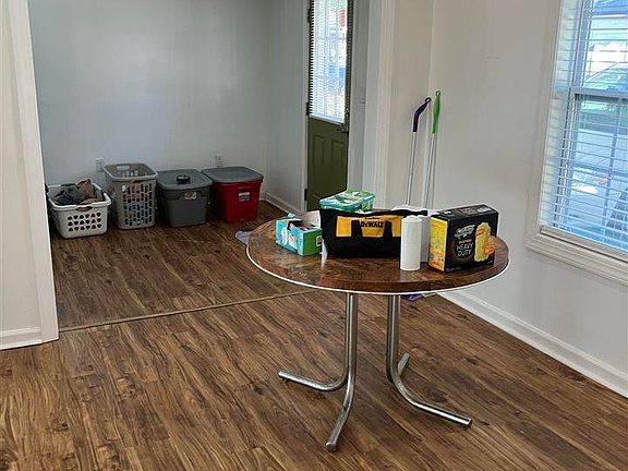 5th image of 67 Harmon St