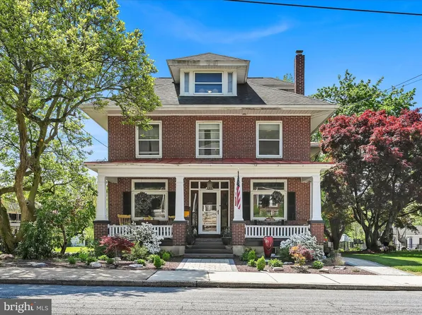 253 E Main St, Adamstown, PA 19501