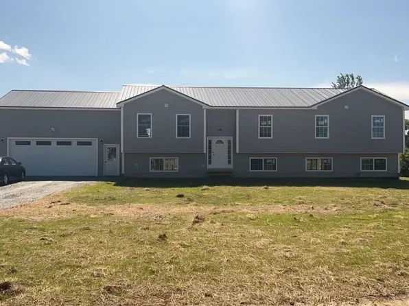 36 Olivia Lane, St. Albans Town, VT 05478