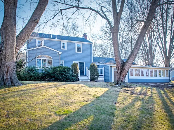25 Snake Brook Rd, Wayland, MA 01778