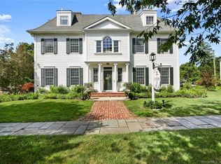 29 Main St, Newtown, CT 06470