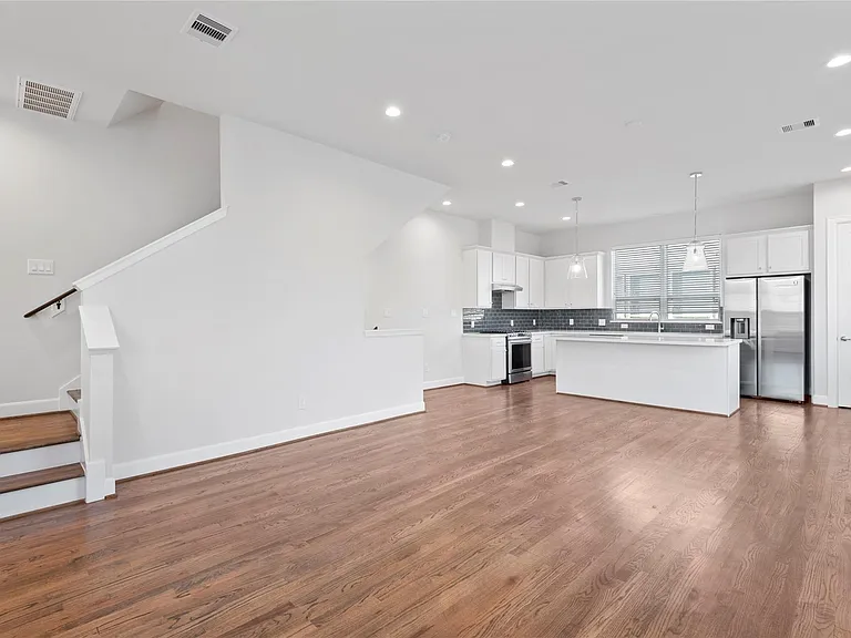 3004 Charline Ave — Photo 15