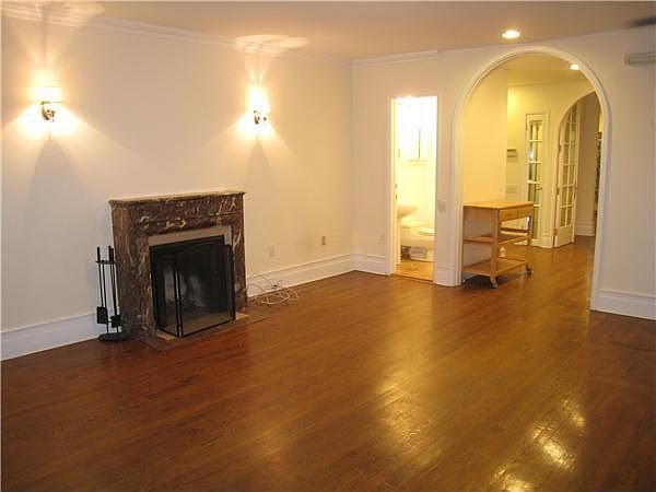 1st image of 165 W 85th St #G
