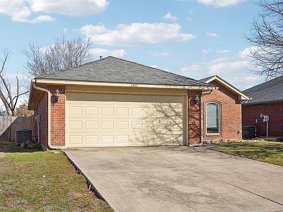 2nd image of 1421 Glen Ellen Cir