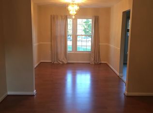 12856 Tumbling Brook Ln, Woodbridge, VA 22192