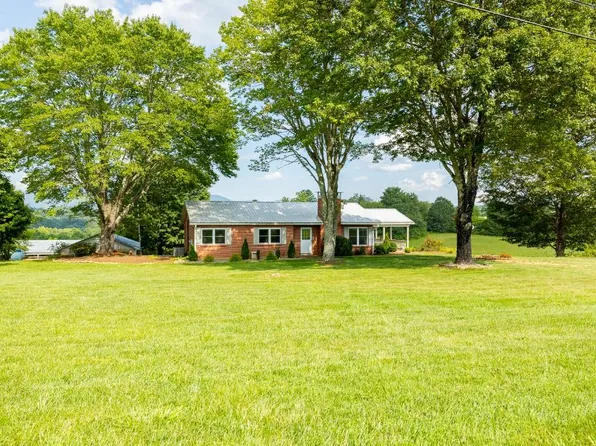 3761 Bryson City Rd, Franklin, NC 28734