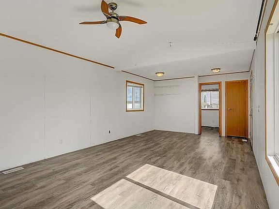 3rd image of 9824 104th Ave #80