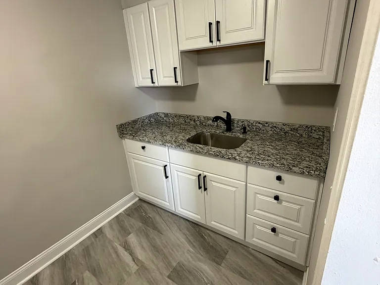 1652 E Cold Spring Ln #2 — Photo 5