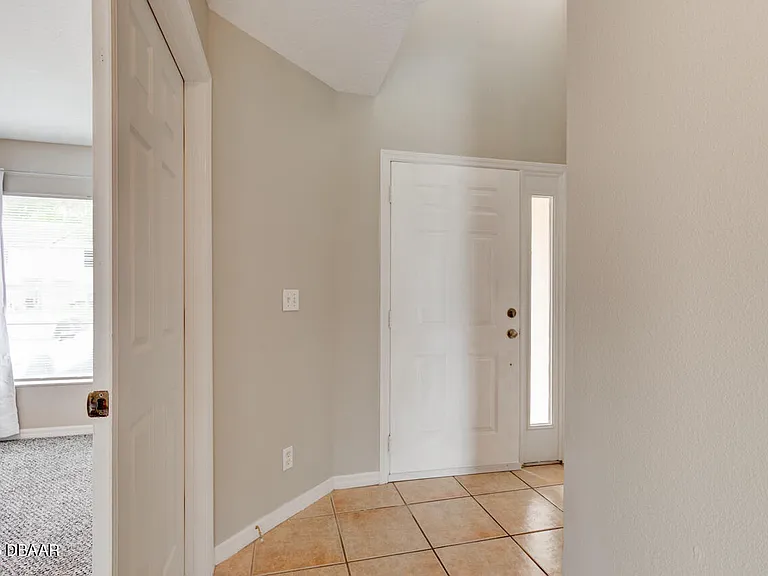 1602 Deer Springs Rd — Photo 4