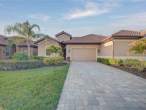 3rd image of 11110 Esteban DR