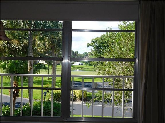 4th image of 30 Vista Gardens Trl APT 206