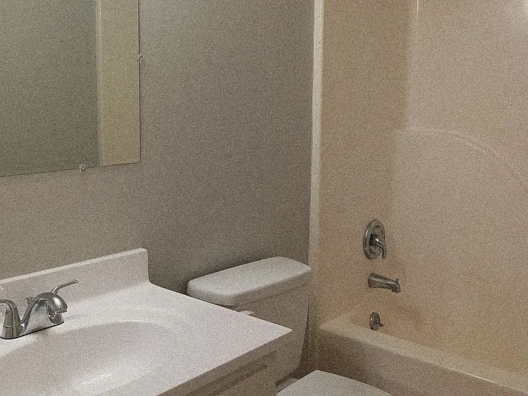 12 Susan Cv #R — Photo 6
