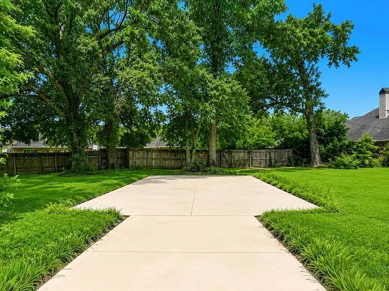 4409 Hillbrook Dr — Photo 7