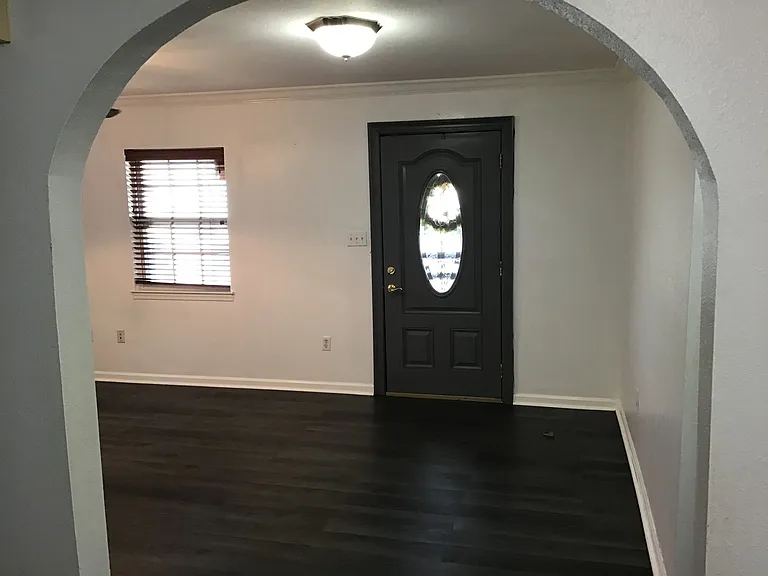 4516 Congress Dr — Photo 5
