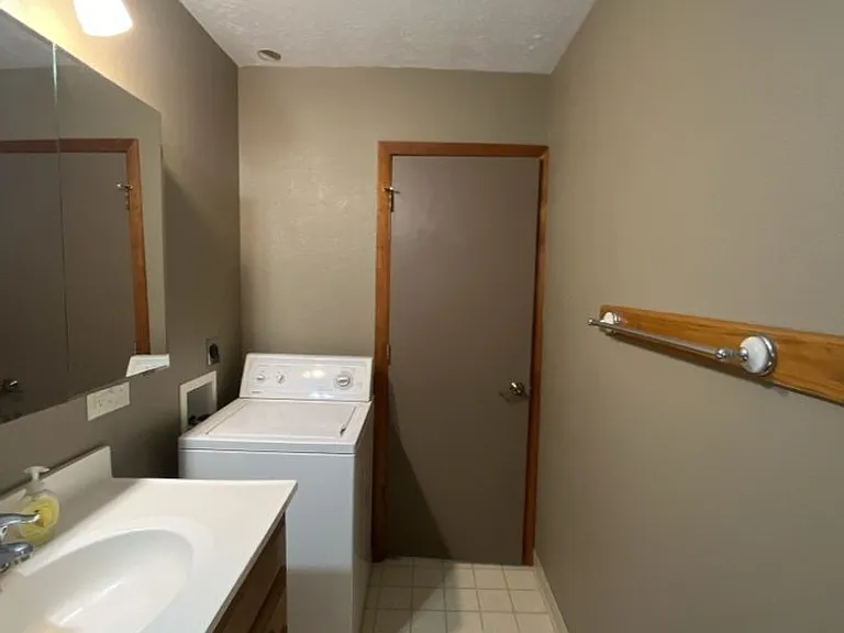 5408 Helen Ct — Photo 12