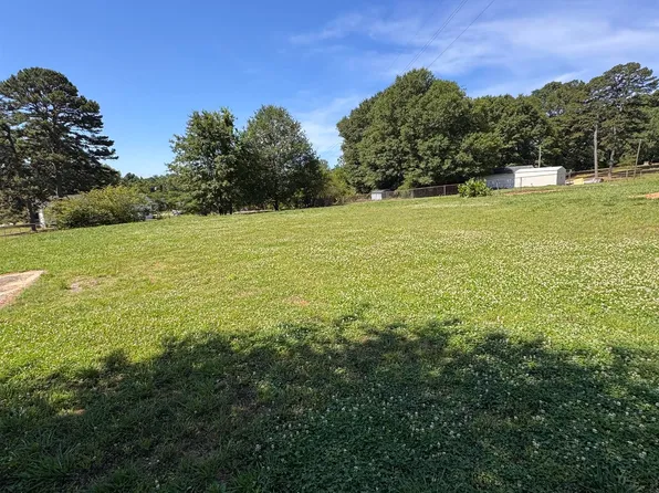 Patton Dr, Greenville, SC 29605