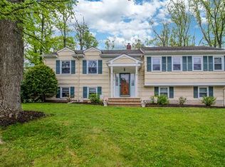 15 Remington Dr, Edison, NJ 08820
